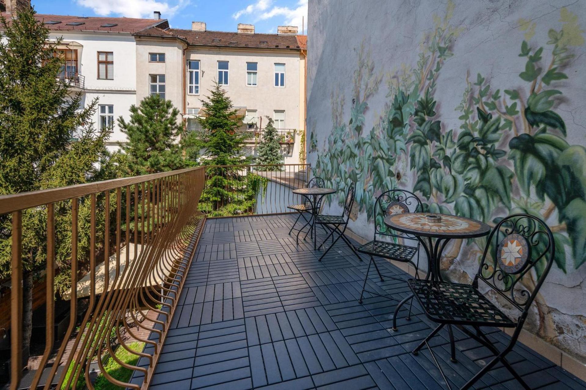 Downtown Bratislava B&B Luaran gambar